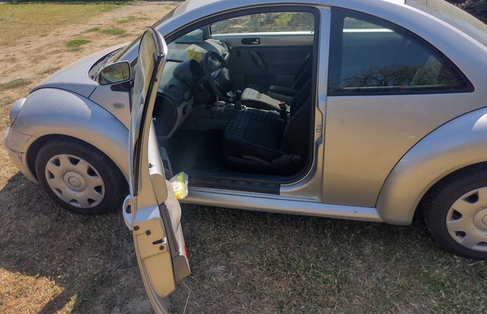 Volkswagen New Beetle