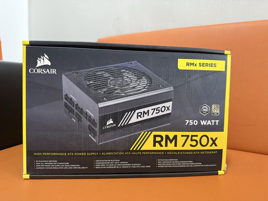 Блок питания Corsair RM750x