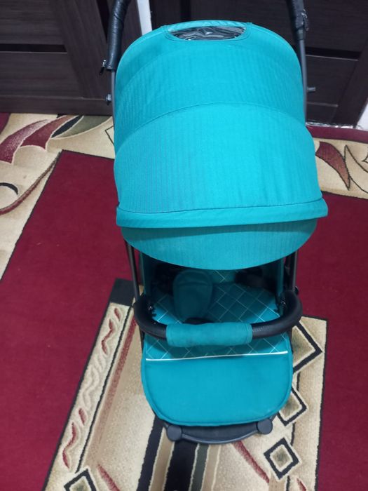 Каляска б/у , жағдайы жақсы.Көп пайдаланбаған.