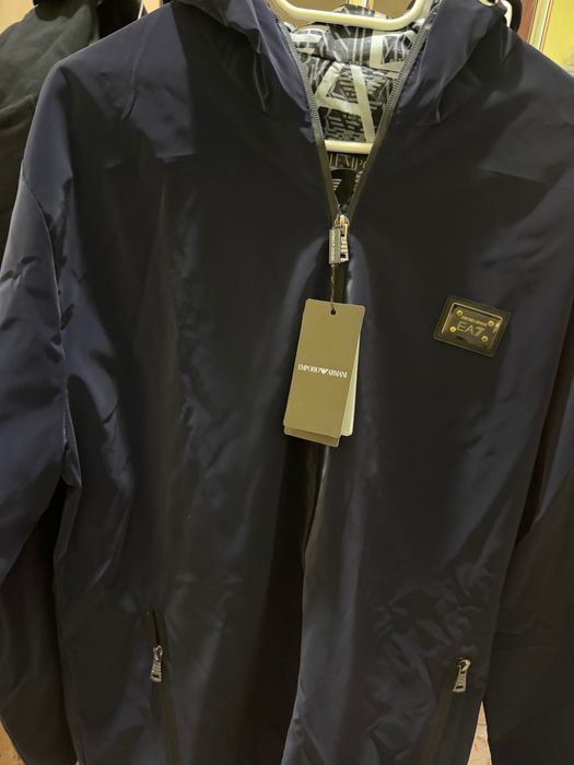 Haine de vânzare - Diferite Mărci - Toate Mărimile Disponibile