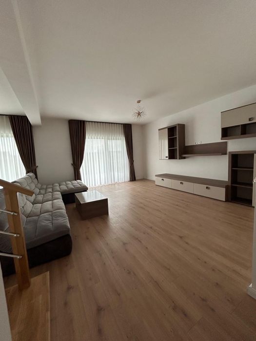 Casa de vanzare sau de inchiriat langa Pitesti