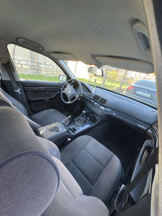 BMW 523i седан 1996 година