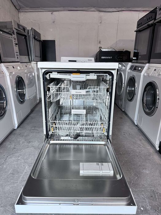 Съдомиялна +гаранция. MIELE свободно стояща 60см. Доставка за София