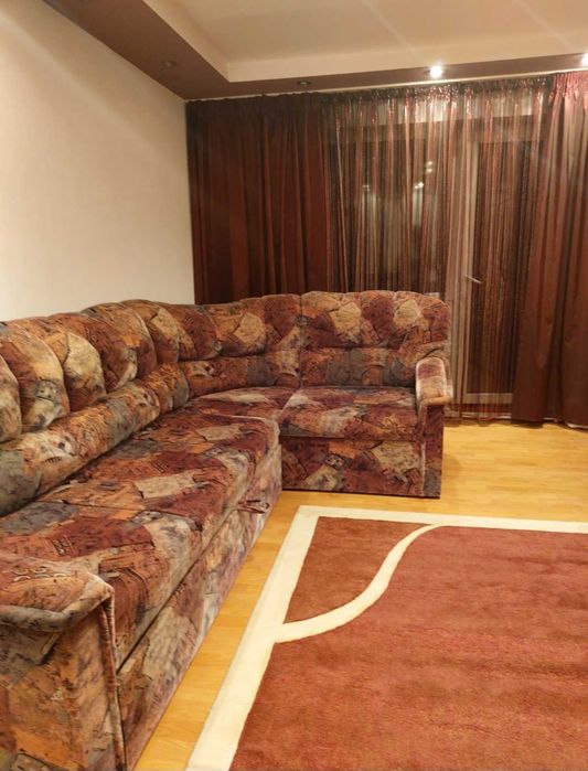 Vand apartament 3 camere