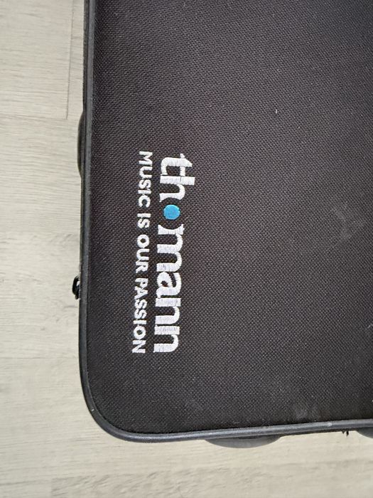 Saxafon thomann de vanzare