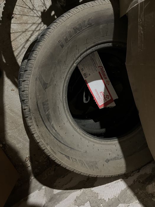 Продам шины 2 шт