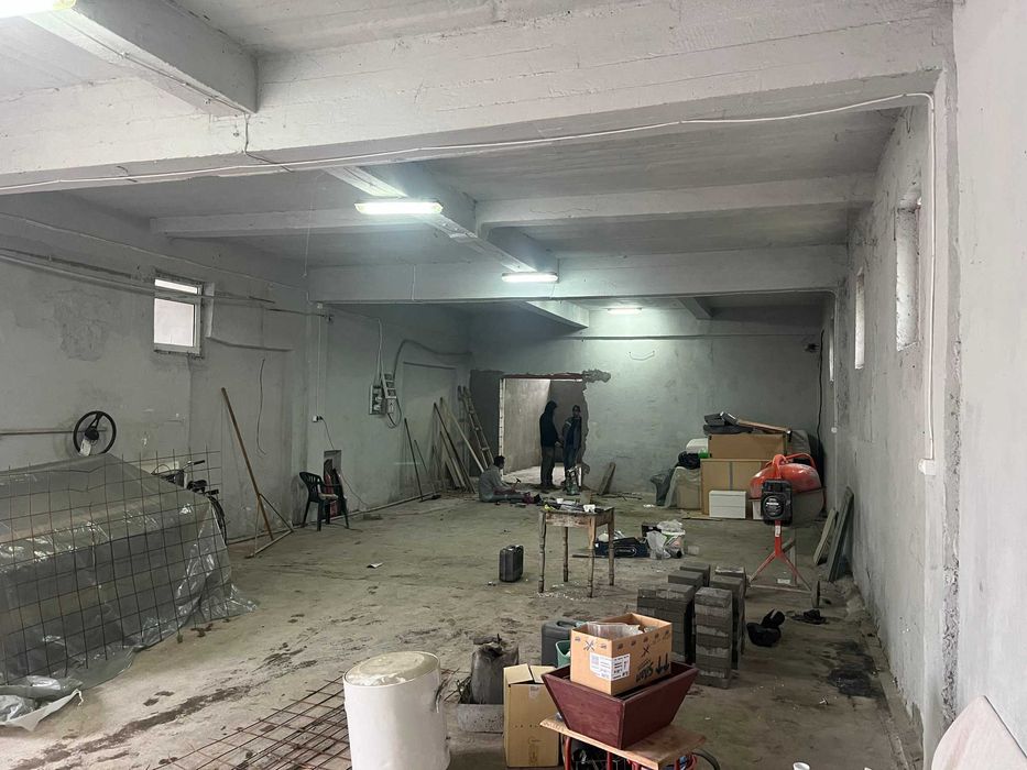 Hală de Vanzare + Teren 1400 mp  + Birouri – Târgoviște - Aleea Sinaia