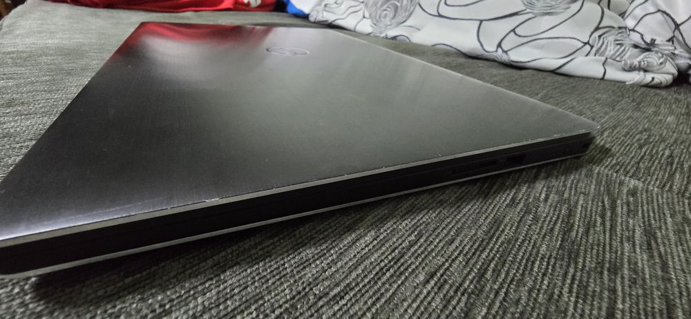 Лаптоп Dell Precision 5530
Висок клас мобилна работна станция,изключит