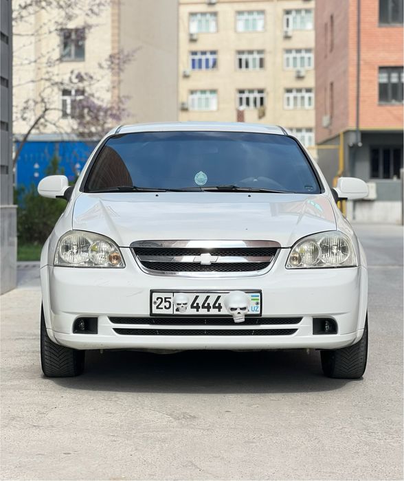 Lasetti, ласетти sotiladi.