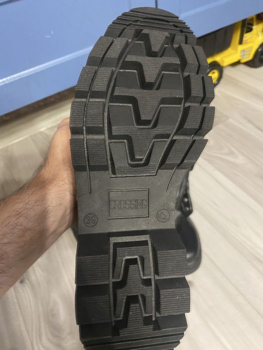 Зимние берцы 39 размер