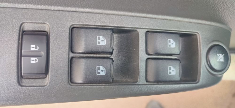 резвый городской автомобильчик!