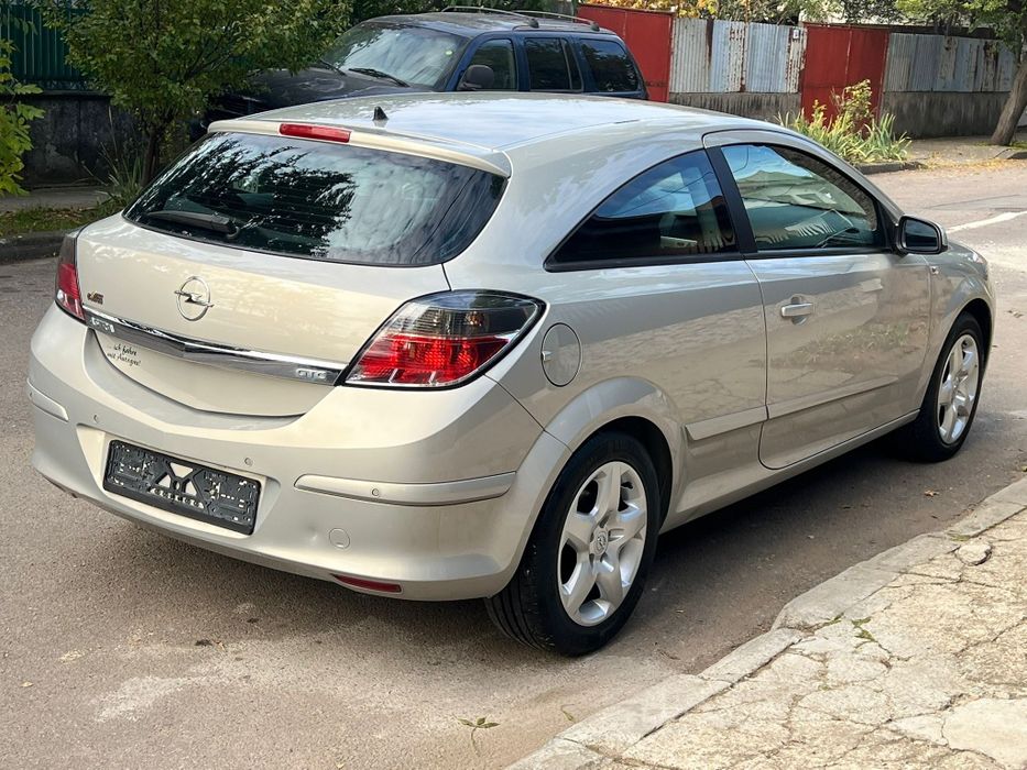 Opel astra H 1.6 benzină +Gas