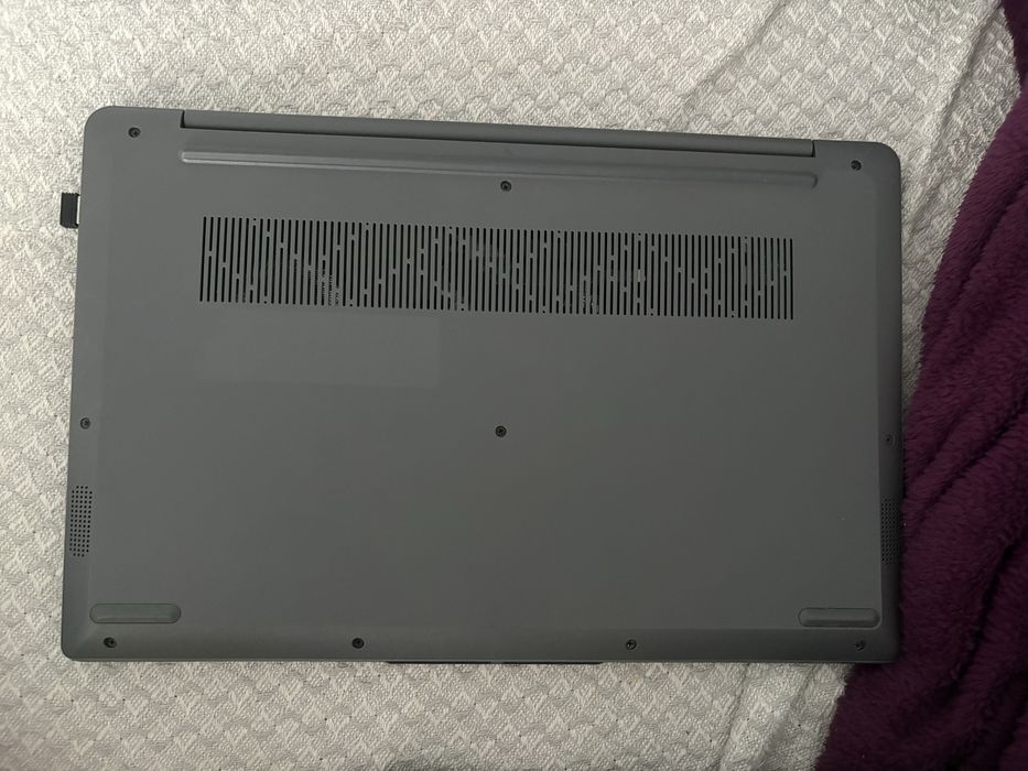 Laptop I3 gen 12 8GB RAM 500NVME