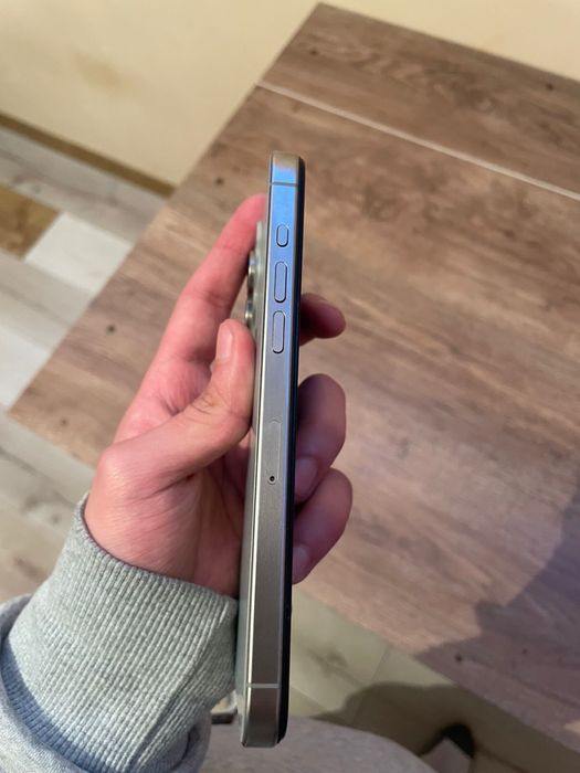 Продается Iphone 15 pro max СРОЧНО