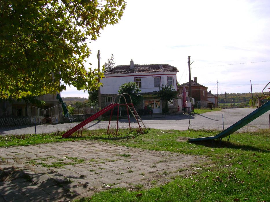 Продава се Къща в с. Мелница, Област Ямбол - 200 кв.м за 88 €/кв.м - Снимка #5