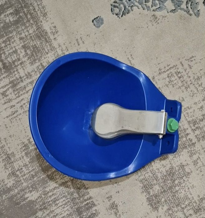 Поилка для скота