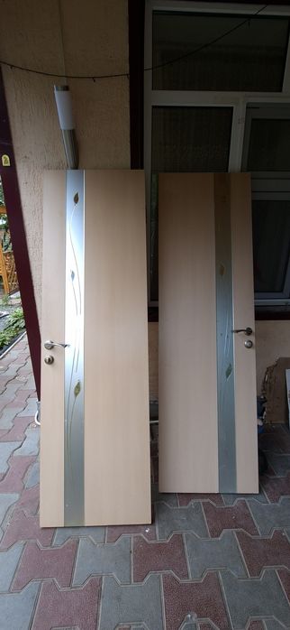 Продам двери бу.
