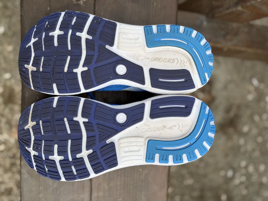 Brooks ghost 16