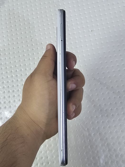 Продам Xiaomi Redmi 10 2022! Не включается!