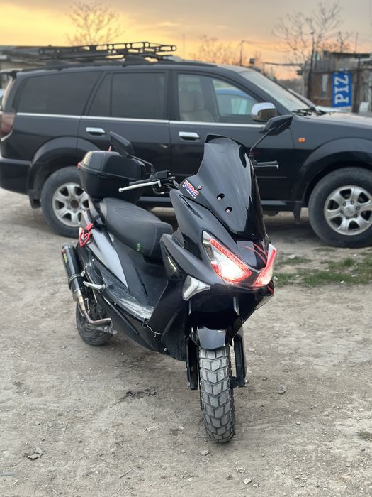 Продам мопед макси