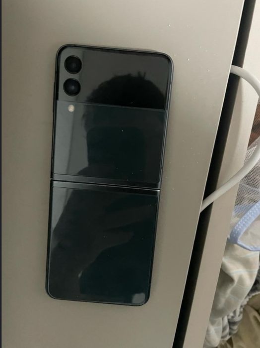 Samsung galaxy z flip 3