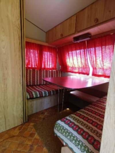 Продавам каравана Приморско