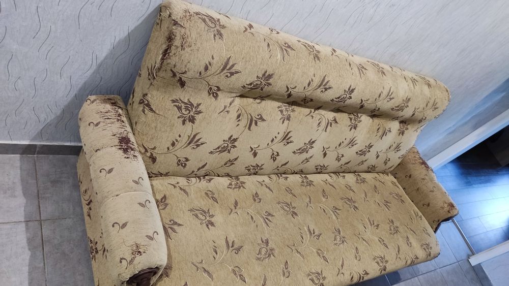 Разгъваем триместен диван, Фотьойл, 2 табуретки