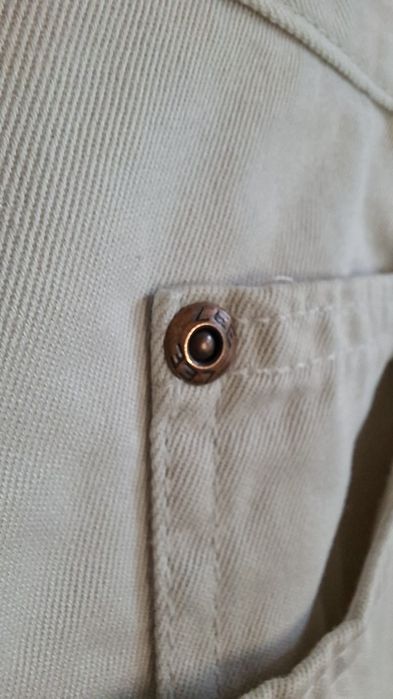 Культовые джинсы LEE