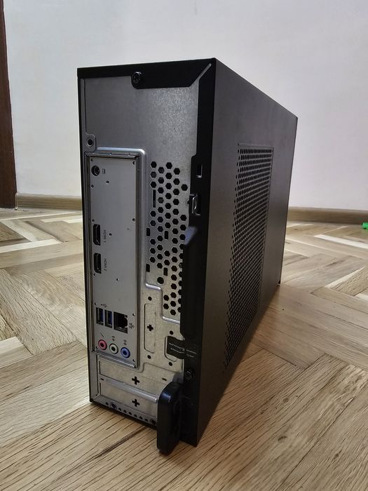 Настолен компютър Acer Aspire XC-704