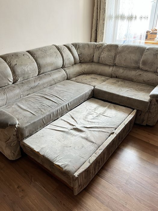 Продам уголовой раскладной диван