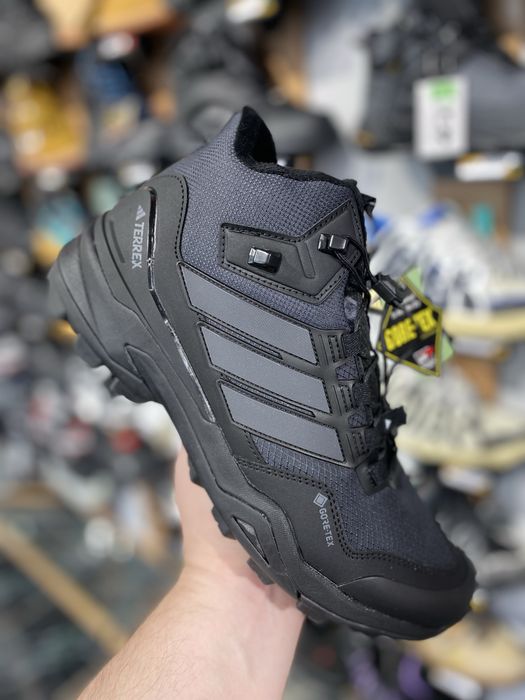 Зимние кроссовки Adidas Terrex
