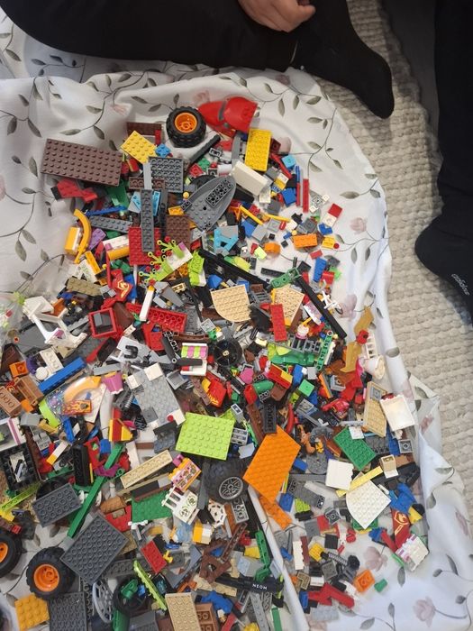 Лего / Lego, фигурки герои части над 6 кг.