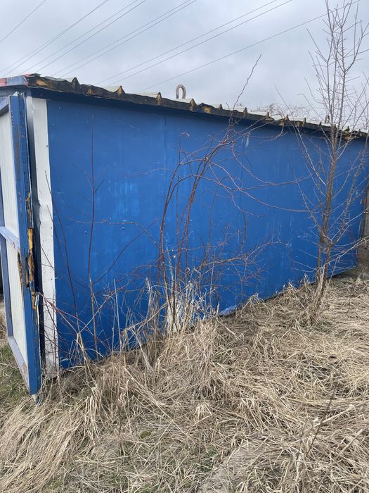 Vand baraca metalica .