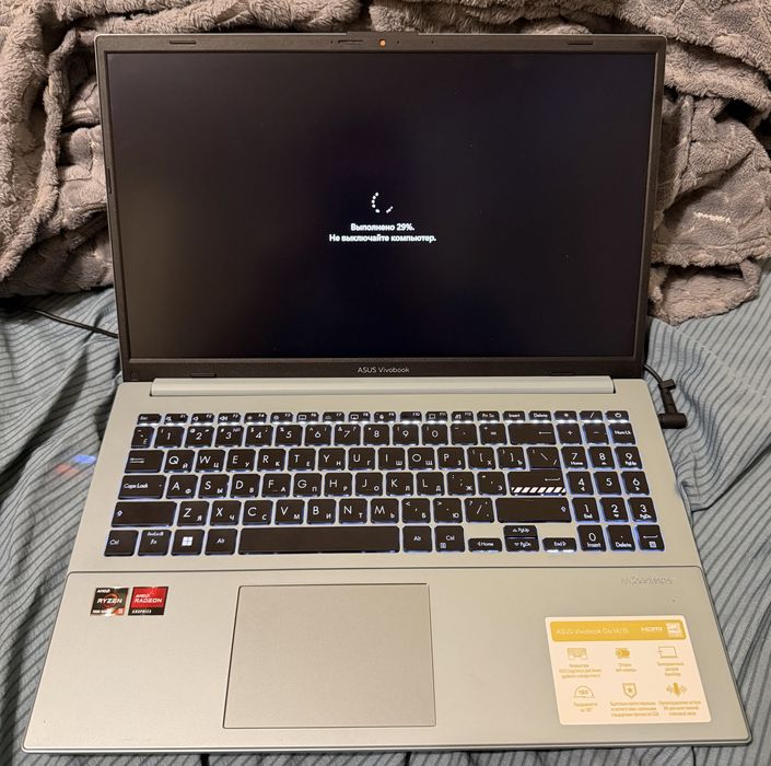 Ноутбук ASUS Vivobook Go 15