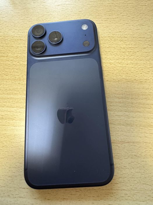 Vand iphone 17 pro max 256 gb