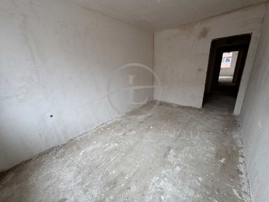 Реф. 2575 Двустаен с АКТ 14 / Остромила