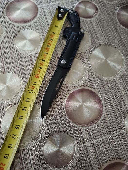 Джобна сгъваема ножка с интересна форма