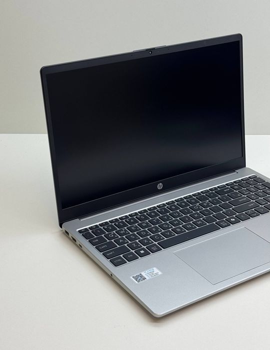 Мощный Ноутбук последнего поколения HP Laptop 255 G8 AMD Ryzen 5 7520