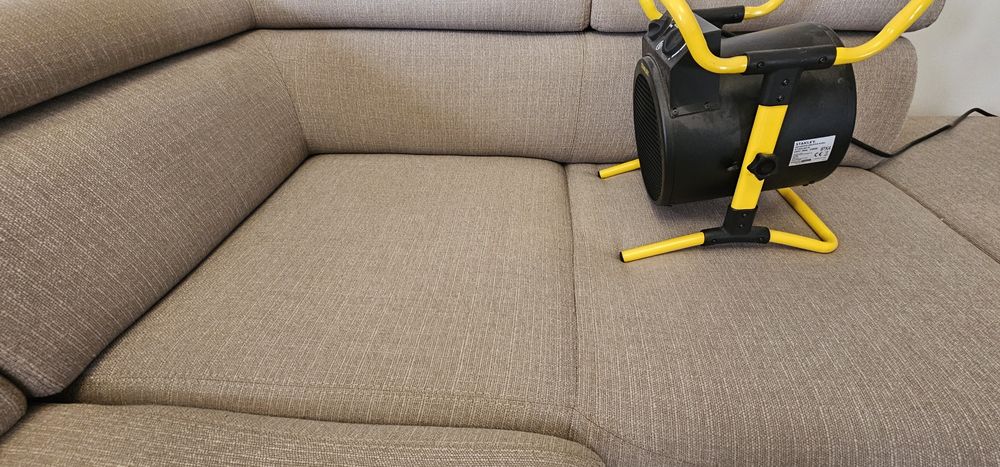 Curățăm canapele,interior auto, mochete, covoare persane, scaune, foto