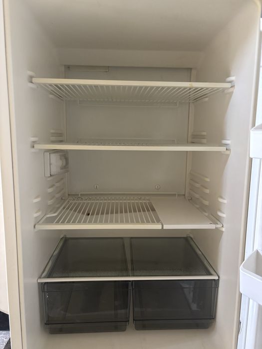 Хладилник с Фризер Liebherr