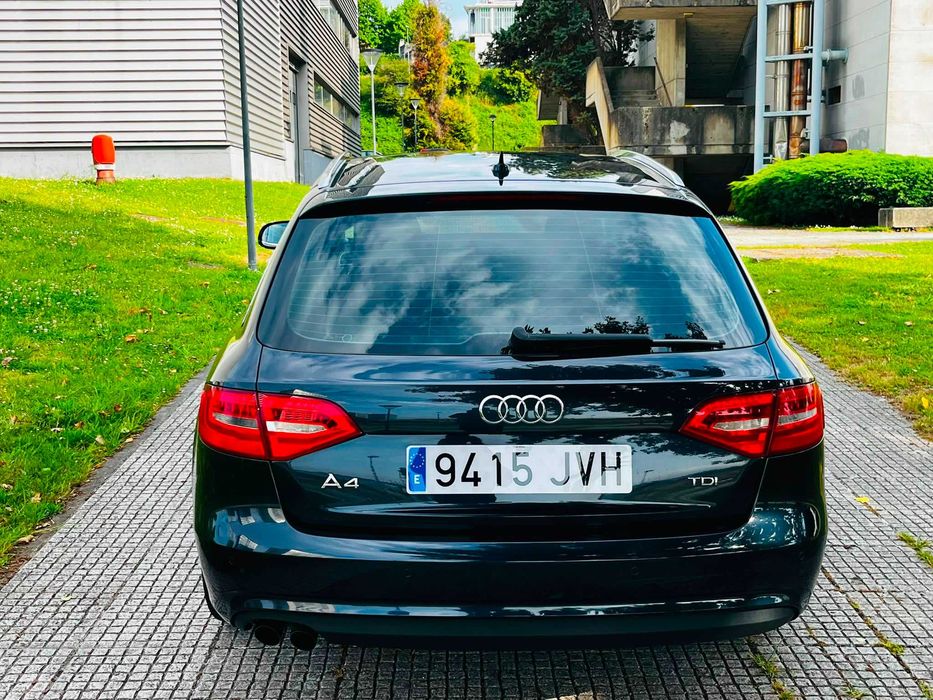 AUDI A4 0 — imagine 4