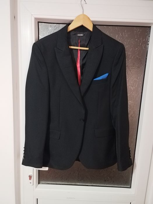 Sacou de culoare neagră