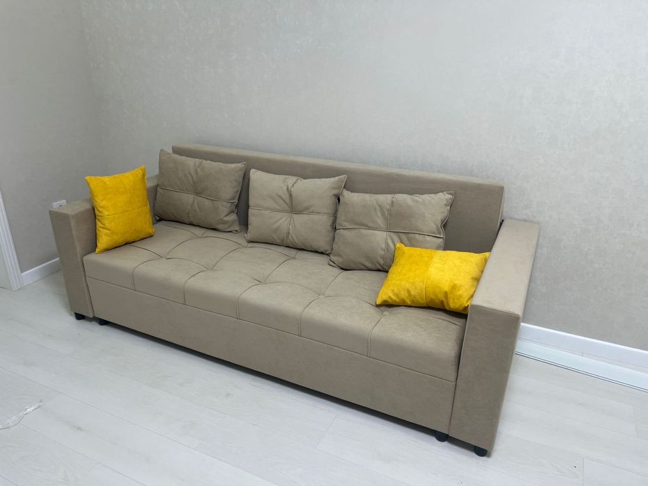 Срочно пррдам диван в хорошем состоянии