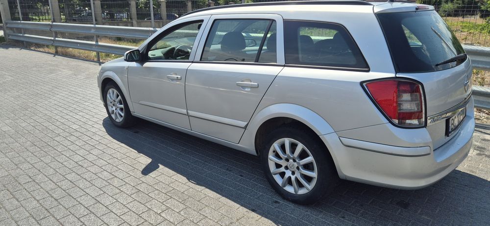 OPEL Astra 2010 — imagine 4