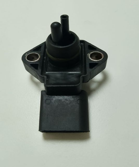 Senzor Presiune  0281002326 Volkswagen VW Golf a 3-a generatie seria