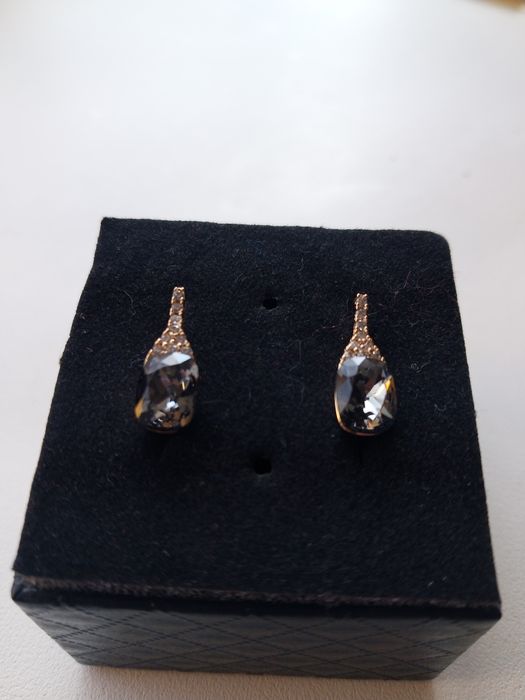 Женские  модные сережки