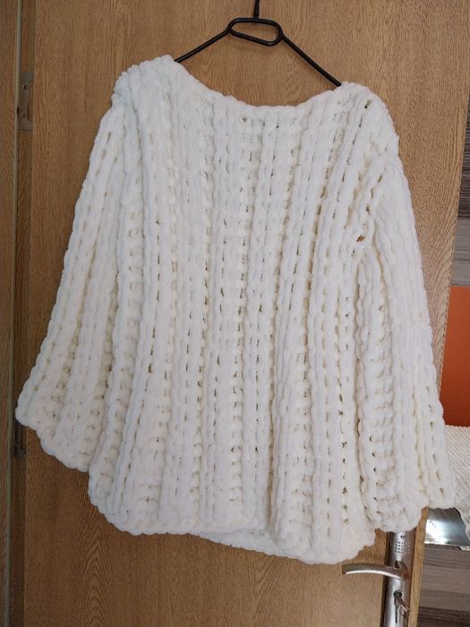 Дамски пуловер от Ализе пуффи