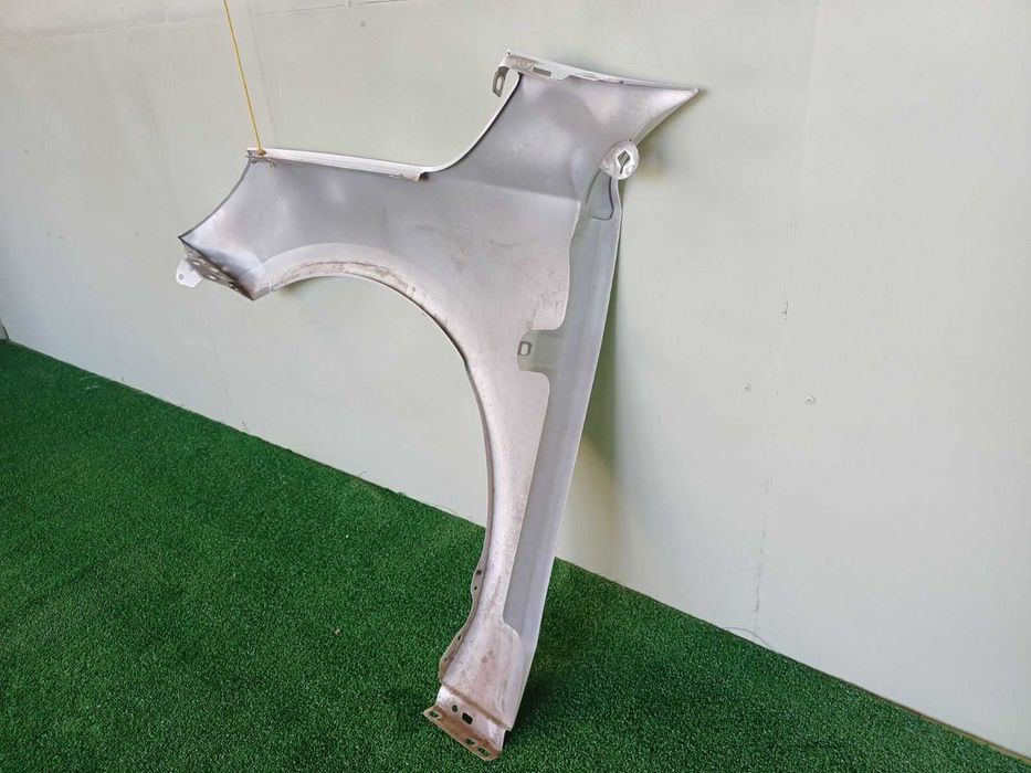 калник десен Ford Focus mk4 модел 2018-2024 г. #1004V