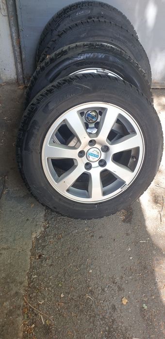 4 Roti Volvo 215/55/16  V 50 S 60 M+s imp Germ.