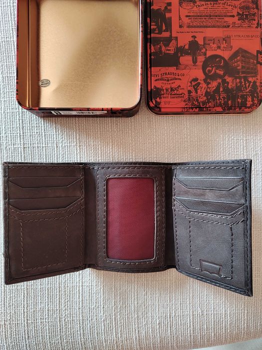 Мъжки портфейл Levi's